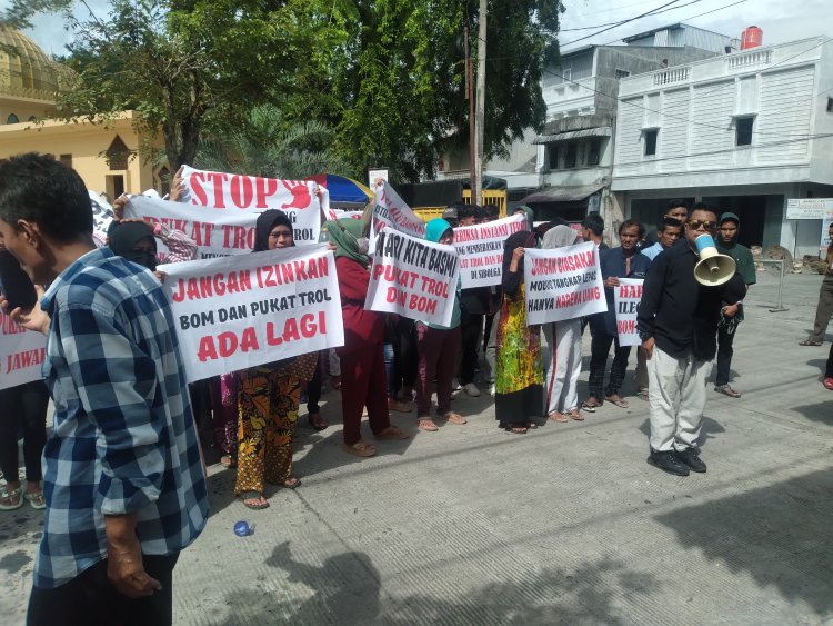 AP3NT Sibolga/Tapteng, Unjuk Rasa: Tuntut Lanal Berikan Penjelasan Tangkap Lepas Pukat Trawl