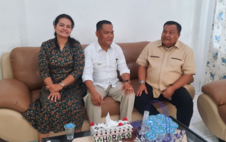 Mantan Walikota Sibolga Temu Kangen Phareses HKBP Kota Padang