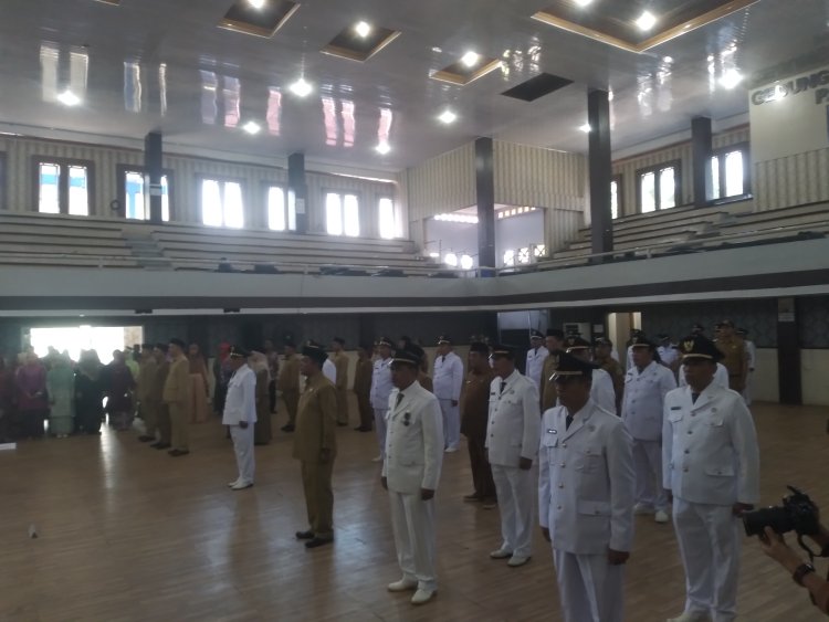 PJ Bupati Rotasi 46 Pejabat Pemkab Tapteng, Sugeng : "Jangan Gunakan Jabatan Untuk Sakiti Rakyat"