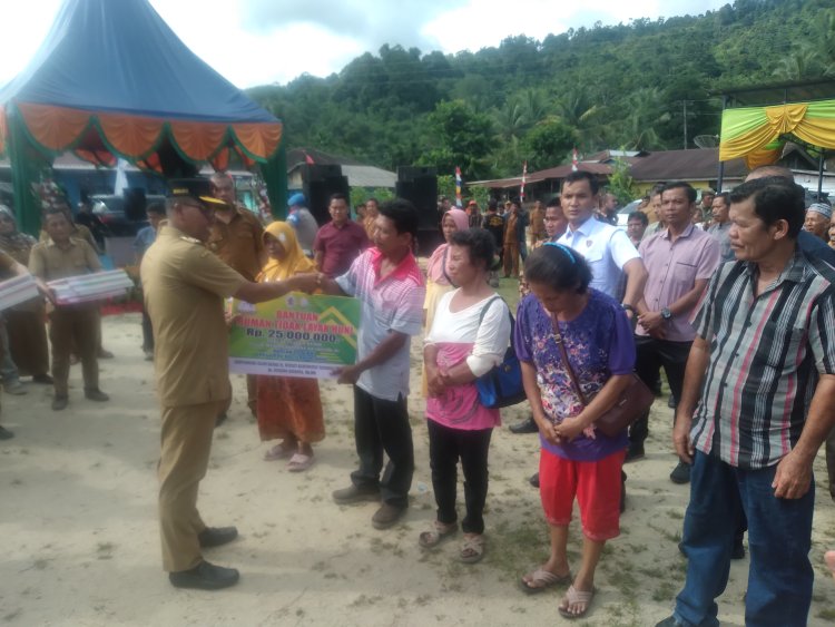 Tapteng Membara, 700 Rumah Warga Tidak Layak Huni Akan Dibangun, Pj Bupati : "Niat Baik ini Harus Dituntaskan" 