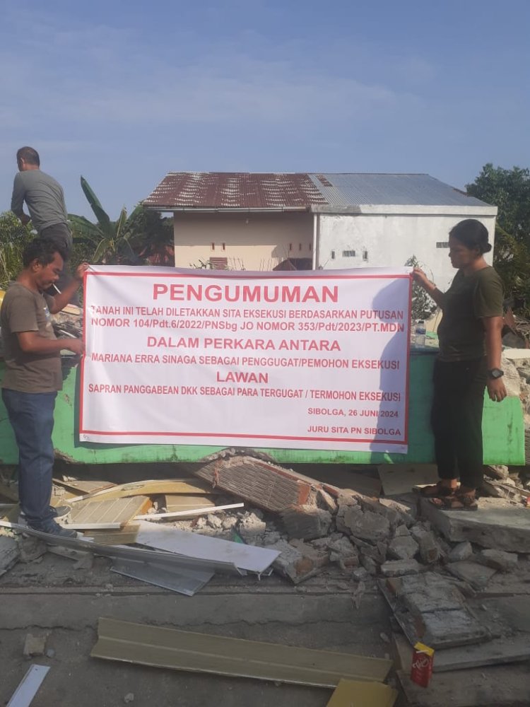 PN Sibolga Eksekusi Perkara Perdata Nomor 104/Prit. G/2022/PN-SBG, 2 Unit Rumah Tergugat "Rata Dengan Tanah"