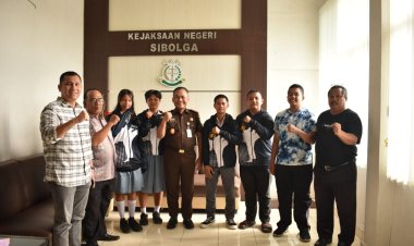 Kajari Sibolga Lepas Atlet Ikuti Kejuaraan Karate Piala Panglima TNI