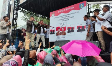 Walau Diguyur Hujan, 15 Ribuan Warga Sibolga Padati Kampanye Akbar Faham : Kami Akan Hadir Ditengah Masyarakat!